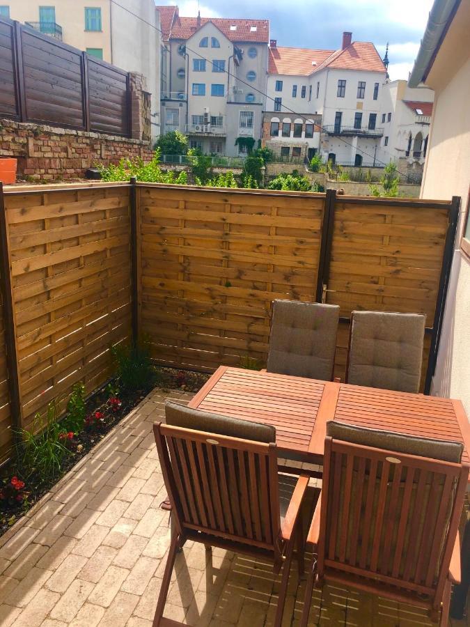 Boróka Apartman Belváros Veszprém Esterno foto